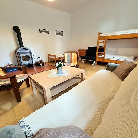 Uzkokolejky - Apartmany Strizovice Ngoại thất bức ảnh