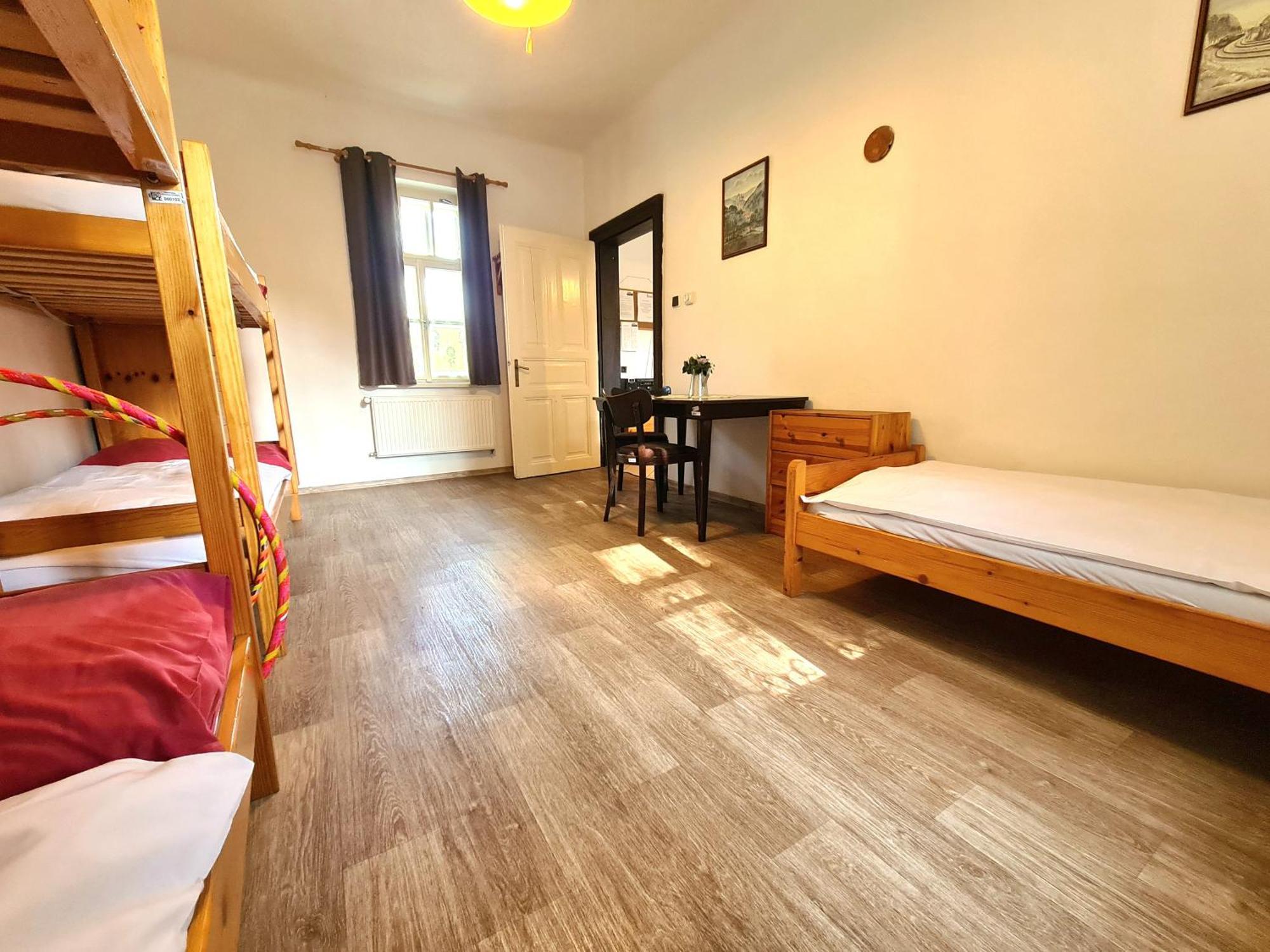 Uzkokolejky - Apartmany Strizovice Ngoại thất bức ảnh